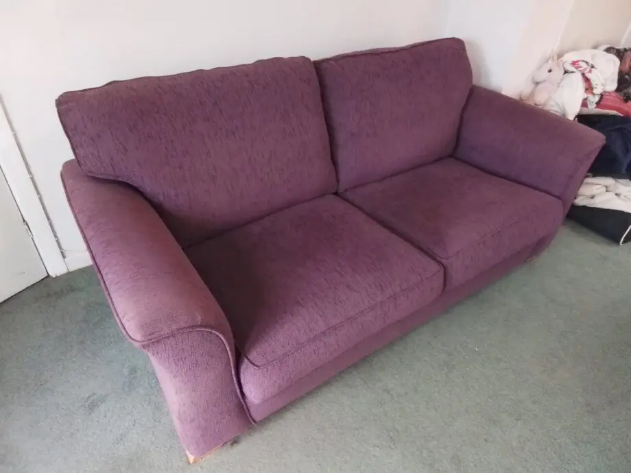 Vallencia 3 seater maroon sofa, fire retardent, on wooden feet, removable cushion covers