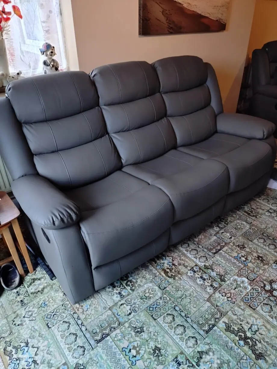 Suite World Leather 3 & 2 seater recliner sofas plus 2 storage footstools