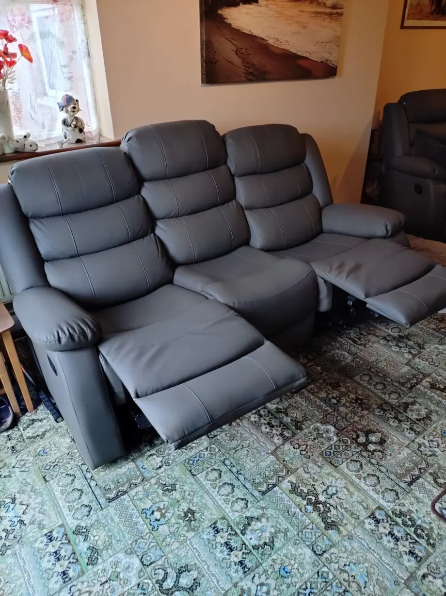 Suite World Leather 3 & 2 seater recliner sofas plus 2 storage footstools