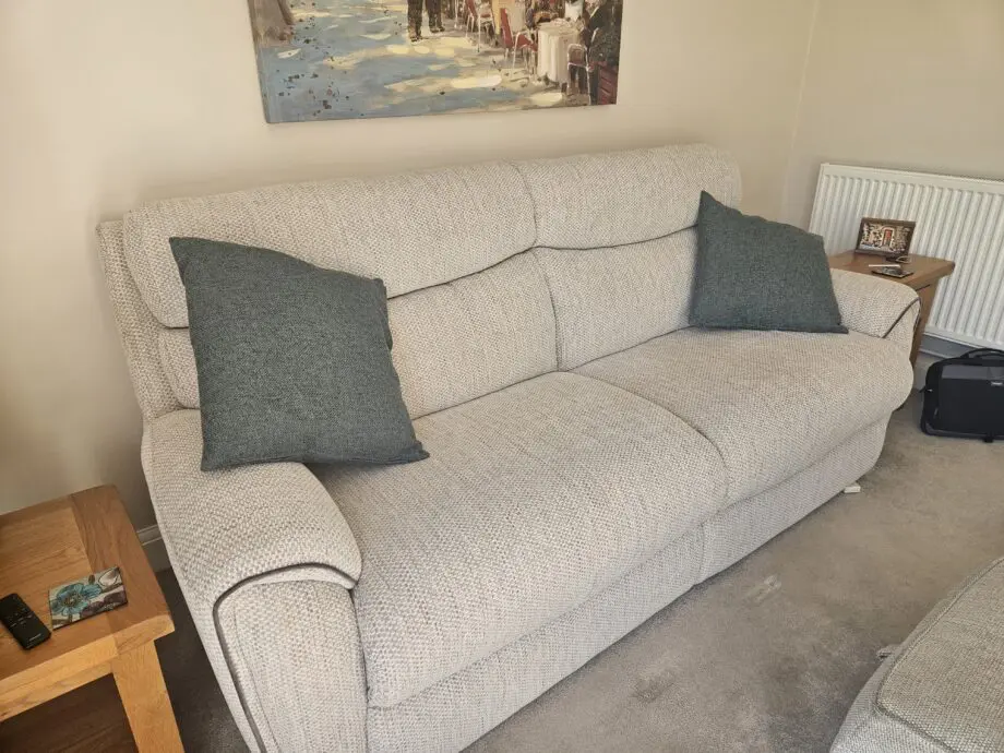Lazyboy Pittsburgh 3 seater sofa and cuddle chair