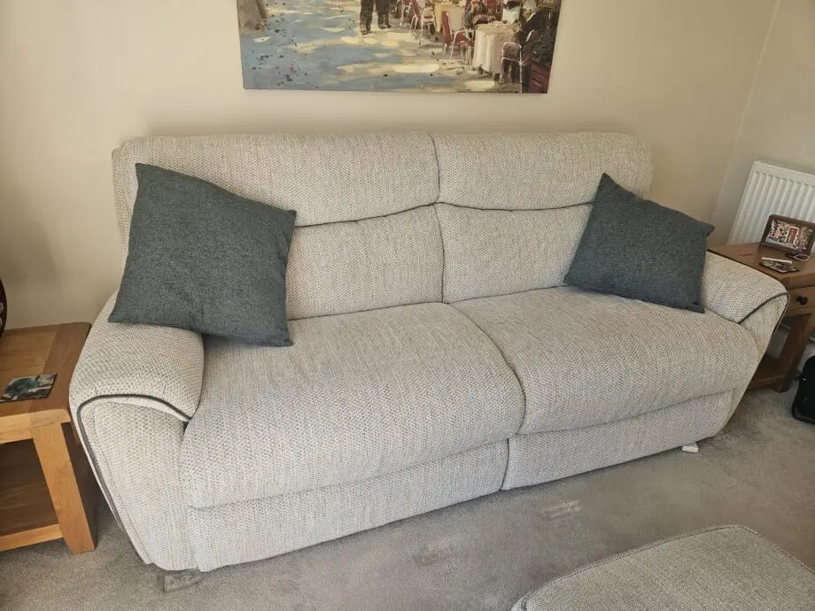 Lazyboy Pittsburgh 3 seater sofa and cuddle chair