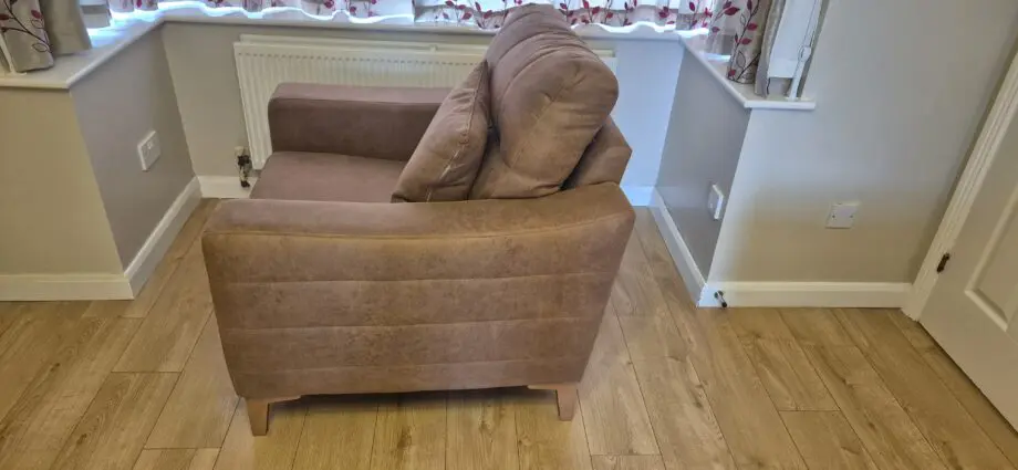 2 x SCS Gretna Power Recliner Chair