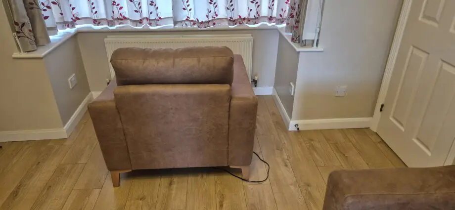 2 x SCS Gretna Power Recliner Chair