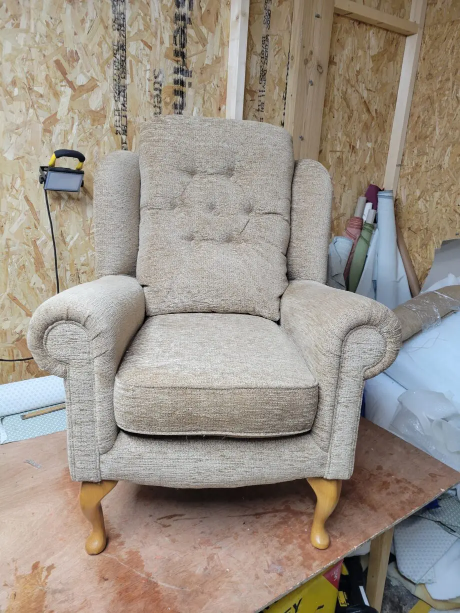 2 hsl arm chairs ,one small petite size ,other is large (see photos for the different widths and sizes