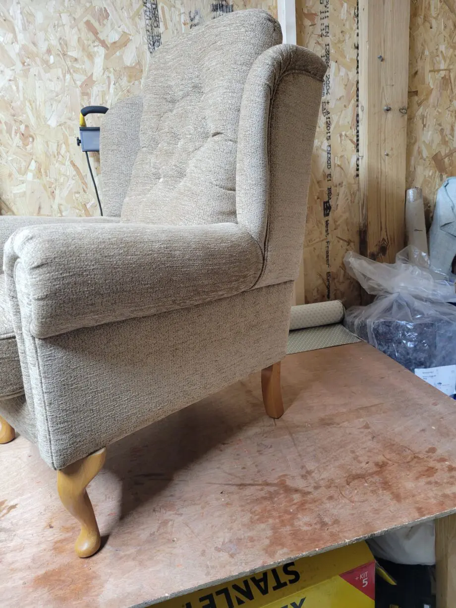 2 hsl arm chairs ,one small petite size ,other is large (see photos for the different widths and sizes