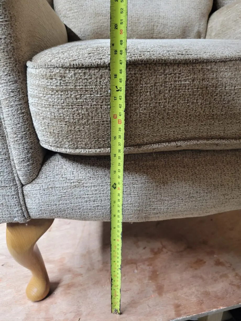 2 hsl arm chairs ,one small petite size ,other is large (see photos for the different widths and sizes