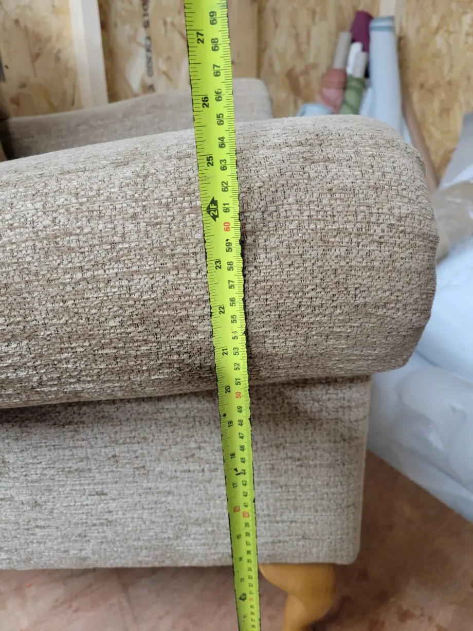 2 hsl arm chairs ,one small petite size ,other is large (see photos for the different widths and sizes