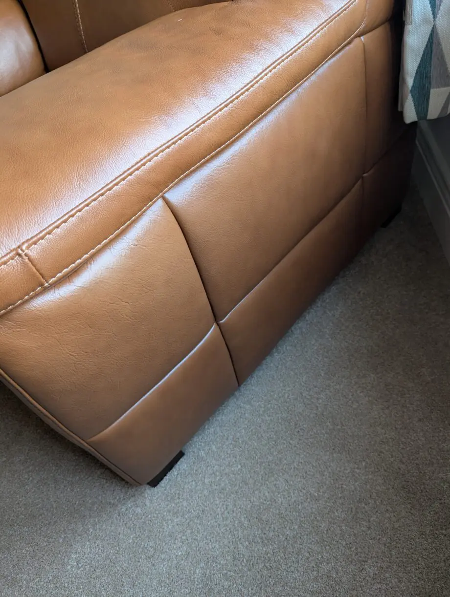 Sofology metz cognac leather. Power recliner and power headrest