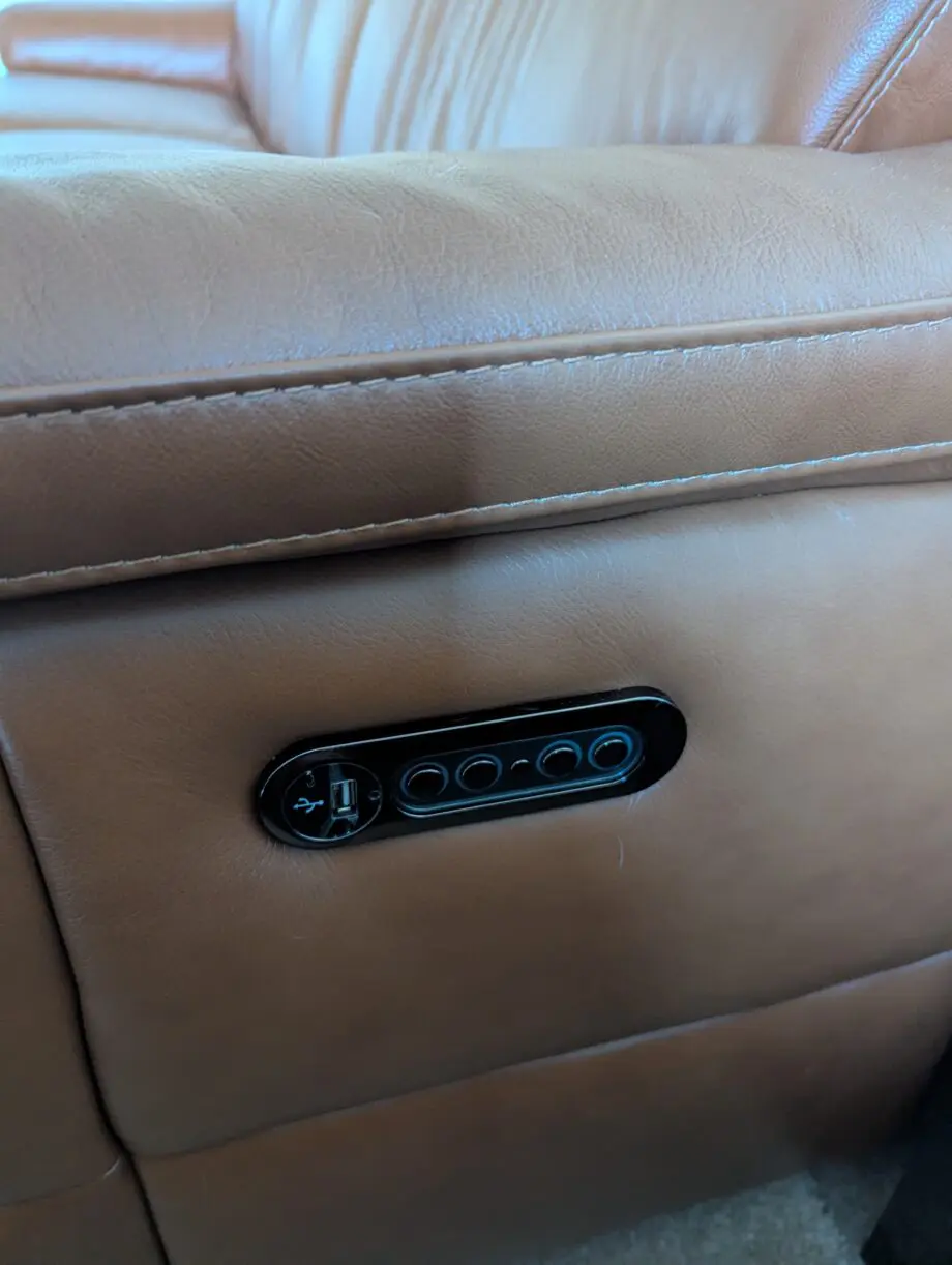 Sofology metz cognac leather. Power recliner and power headrest