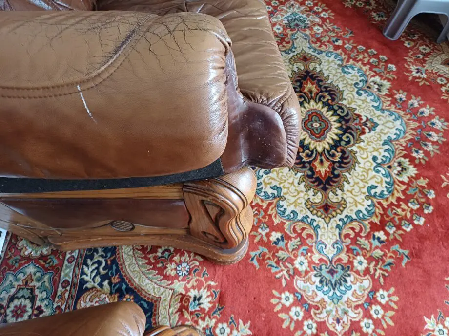 Brown leather sofa set