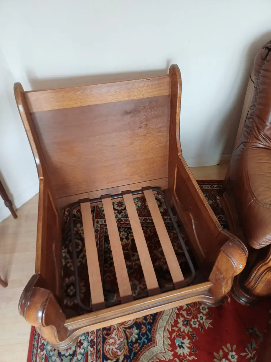 Brown leather sofa set