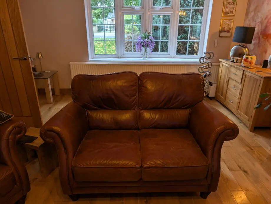 Arighi Bianchi The Ruby Brown 2 seat leather sofa