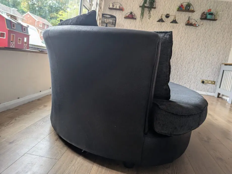 Cuddle sofa
