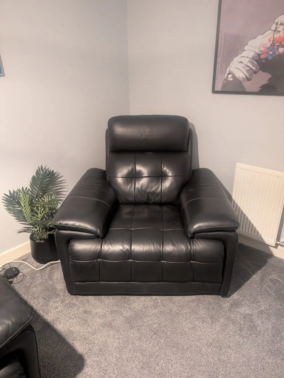 La-Z-Boy Black Leather Electric Recliner Set — 3-Seater + Swivel Recliner Chair