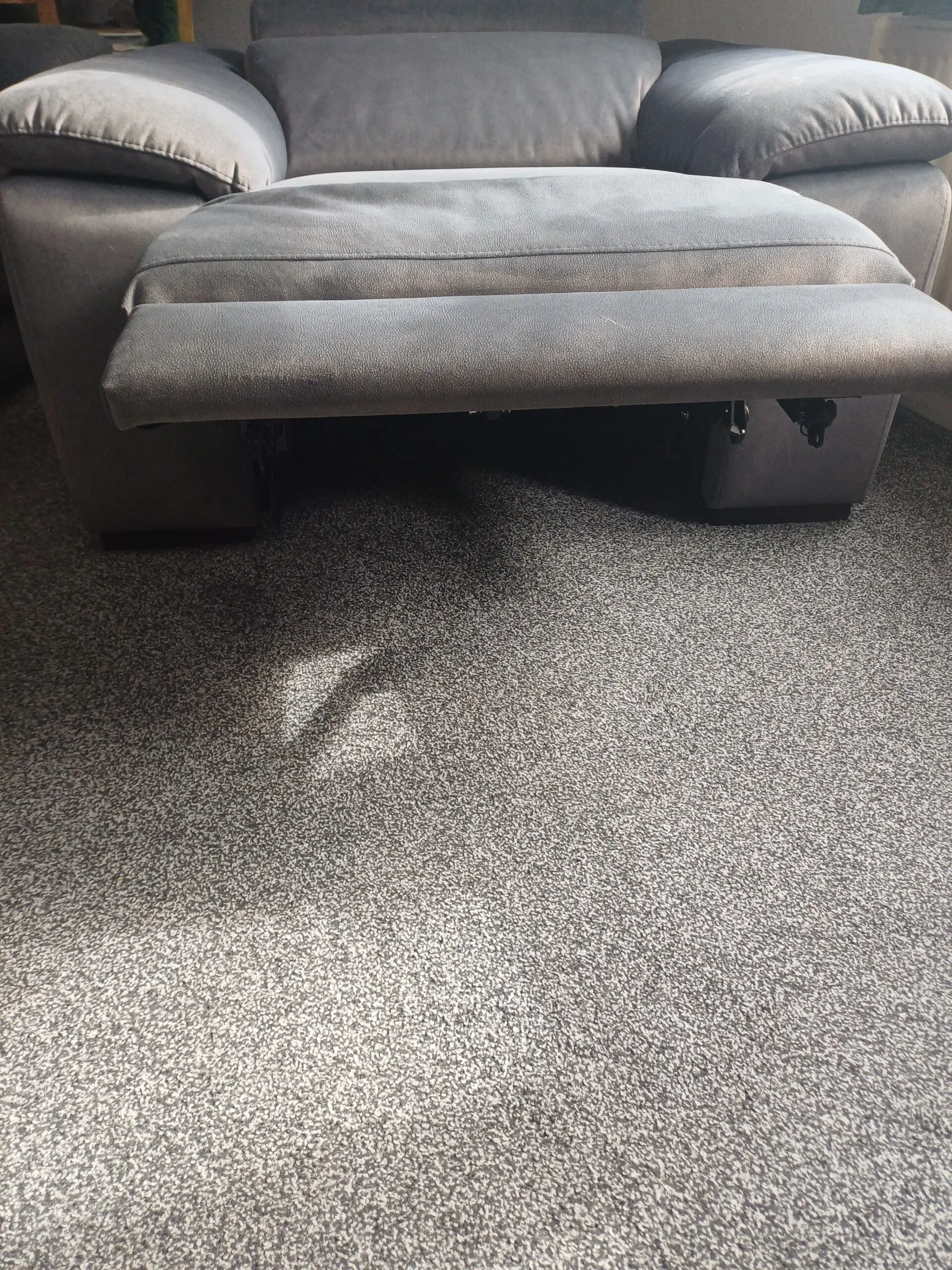 Scs Riolo Power Recliner Chair