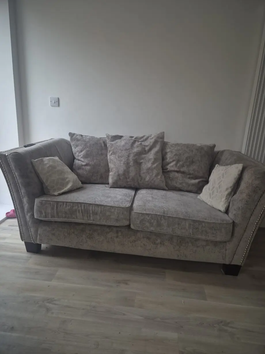 Set of 2 SCS Light Grey studded sofa