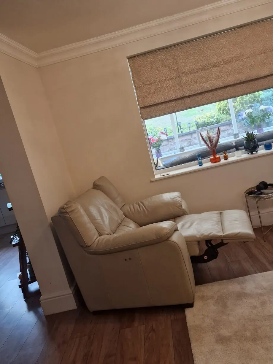 Harvey's Leather electric reclining 3 seater and 2 electric reclining chairs
