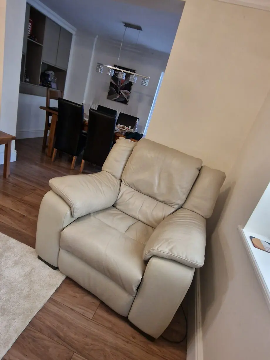 Harvey's Leather electric reclining 3 seater and 2 electric reclining chairs