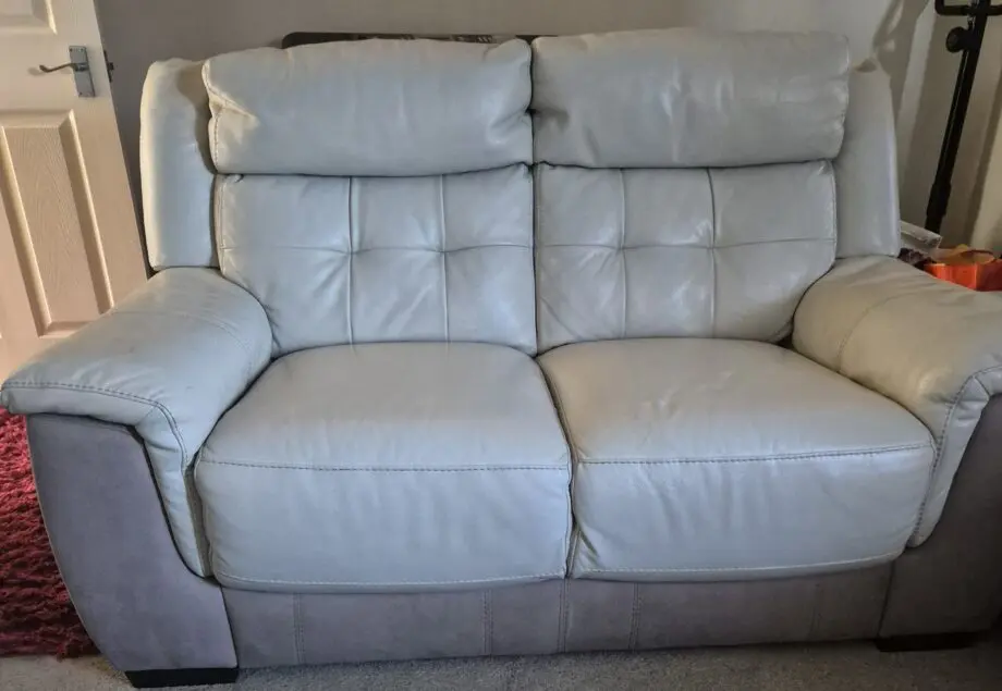 DFS oatmeal beige 3+2+footstool