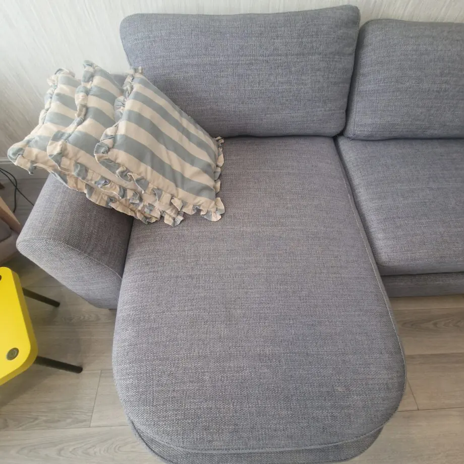 DFS 3 SEATER WITH CHASE IN BLUE