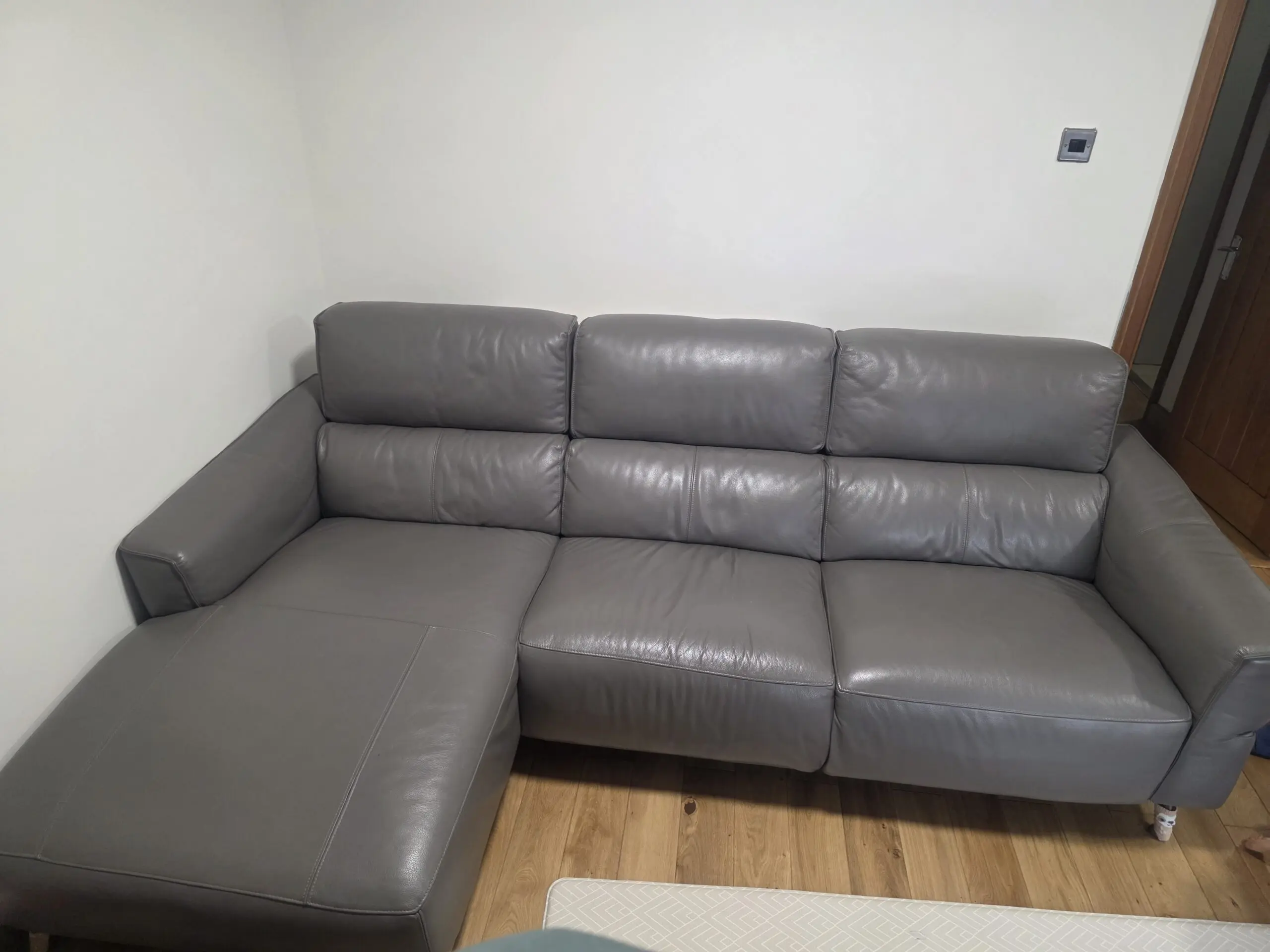 Sofology DAKOTA 3 Seater / Chaise in LE MANS FOSSIL GREY