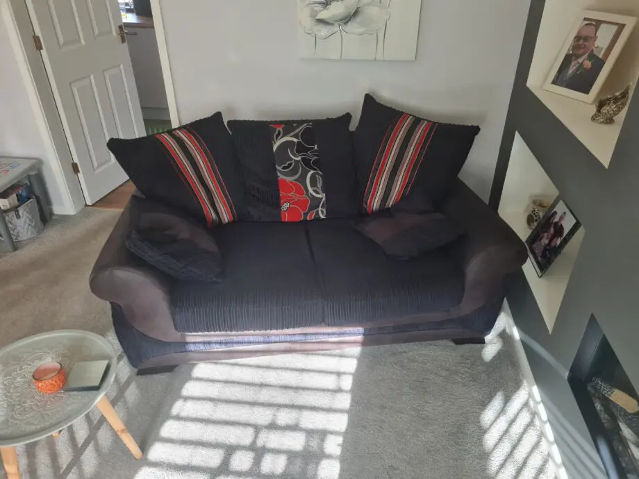 Dfs black and red