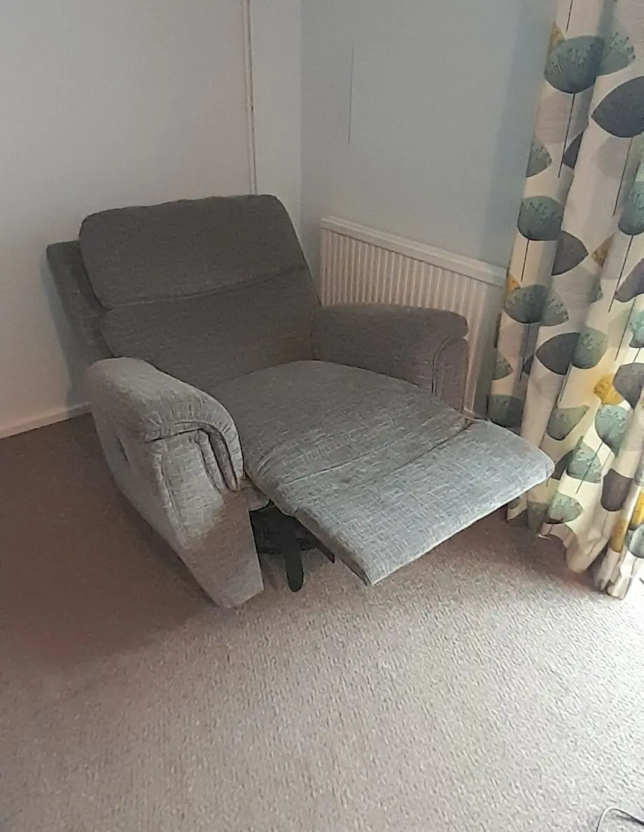 SCS Large Arm Chair - rotates, spins and reclines