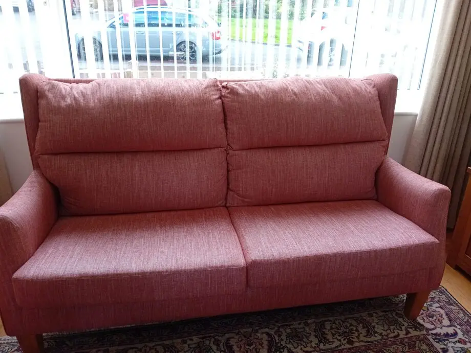 HSL Eltham 3 piece suite. 3 seater sofa and 2 chairs