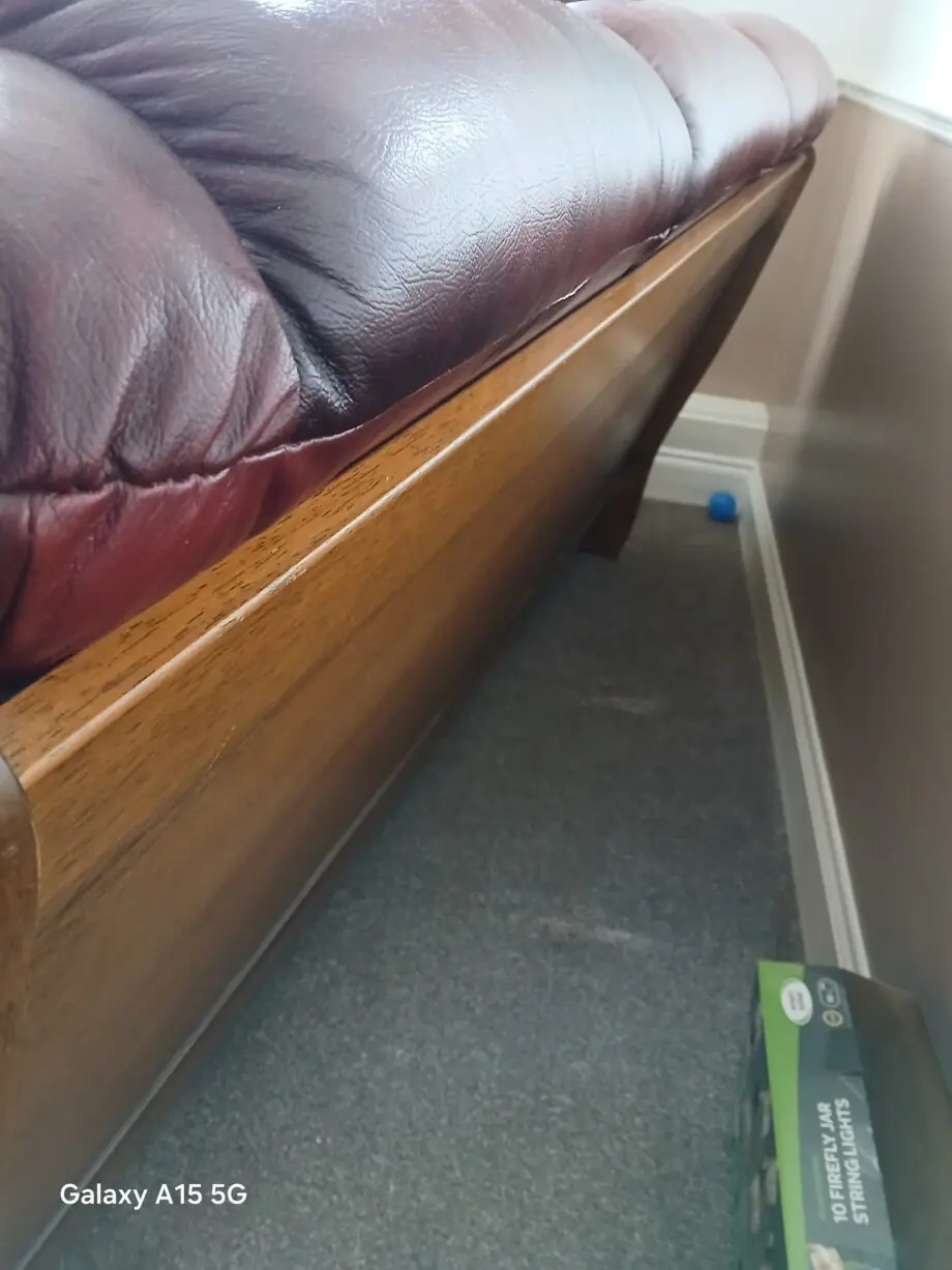 Maroon 3 seater sofa 2 chairs