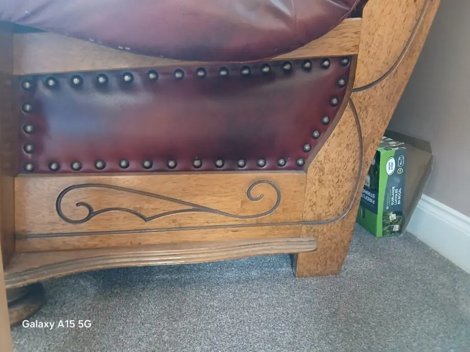 Maroon 3 seater sofa 2 chairs