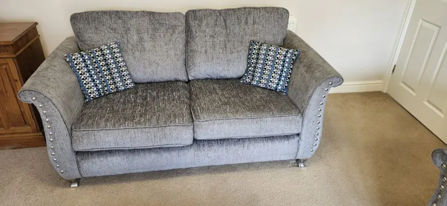 2 Seater settee