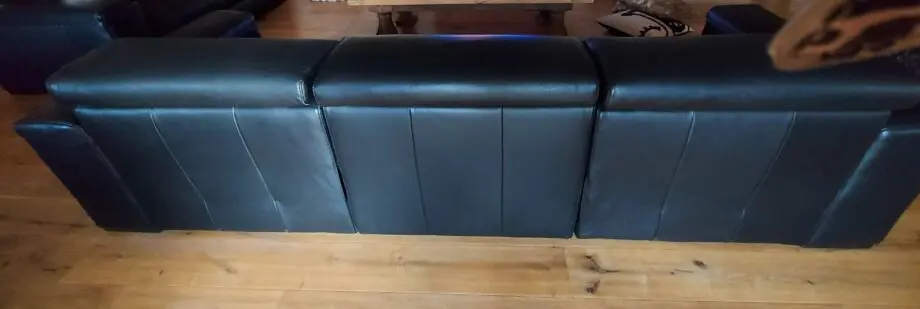 Natuzzi Sofa Set (3 and 2 seater) Black Leather Recliners Superb condition
