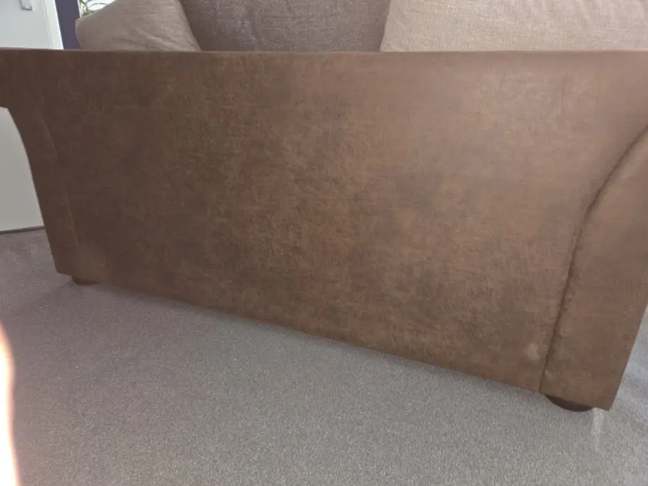 Burhéns brown two-seater sofa
