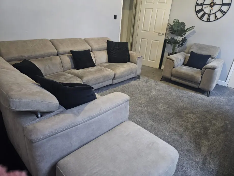 Seude recliner sofa, single recliner chair & footstool.