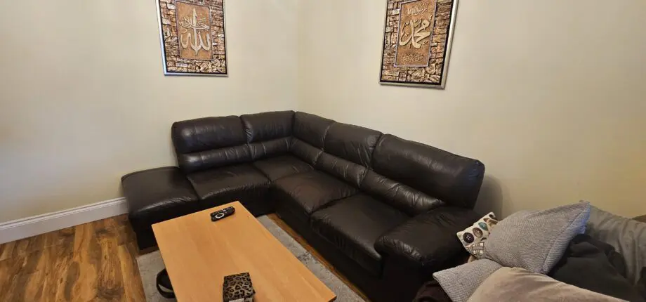 DFS corner 4 seater corner seater