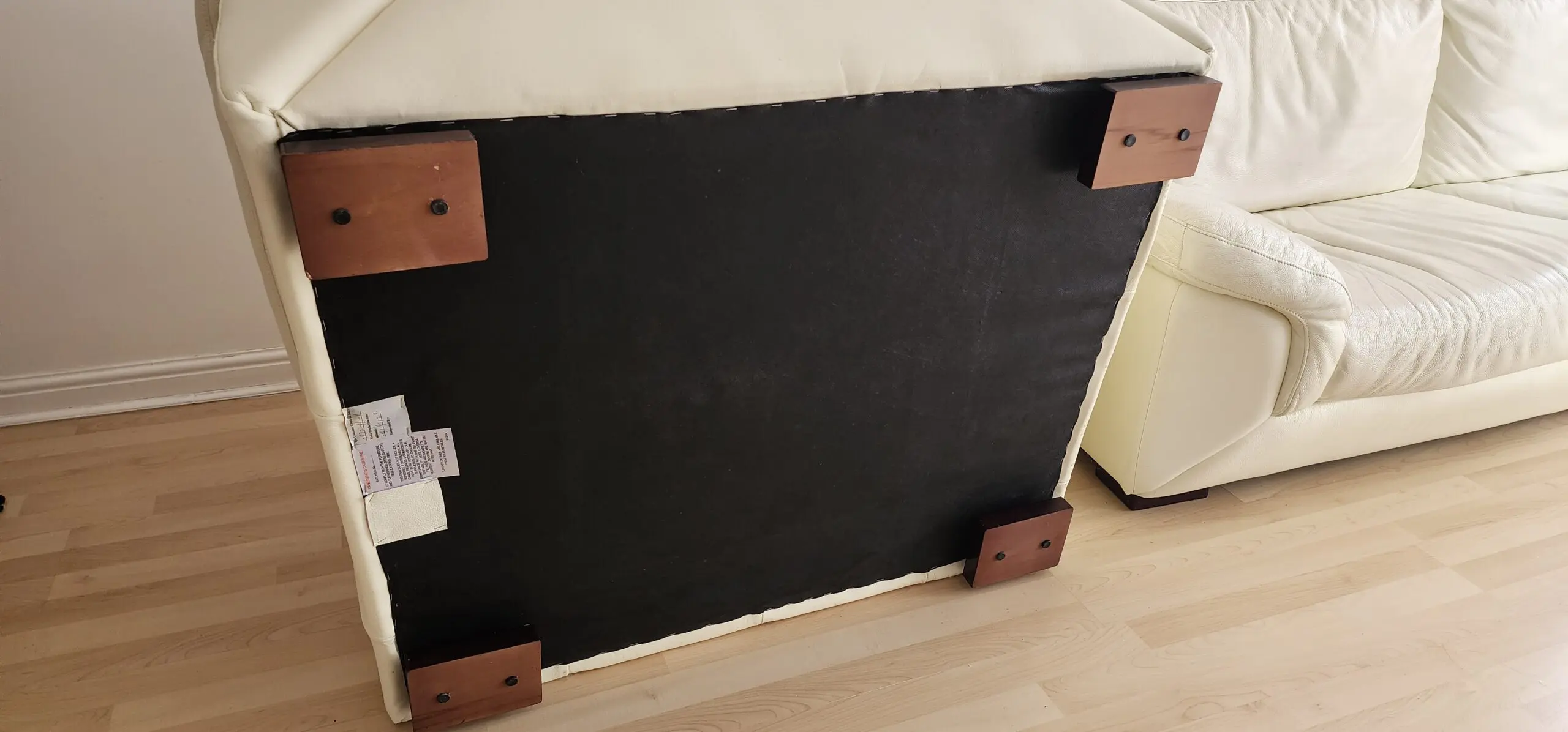 3 piece Italian grain leather sofa light ivory 3 seater armchair and footstool used but in very good condition