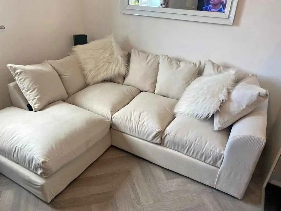 4 Seater Corner Sofa – Deep Seats, Premium Upholstery, UK Delivery Available