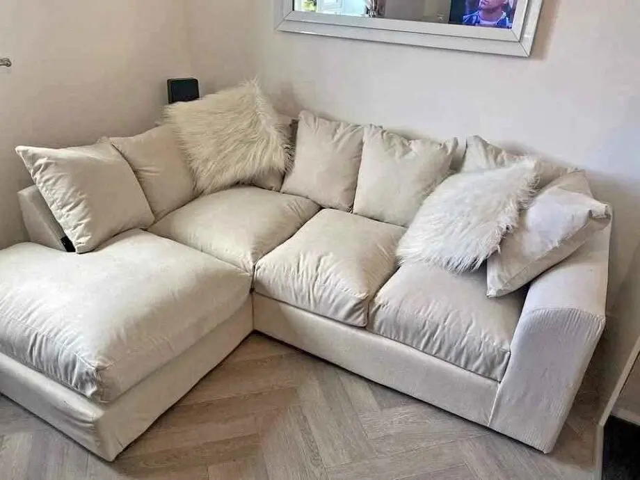 4 Seater Corner Sofa – Deep Seats, Premium Upholstery, UK Delivery Available