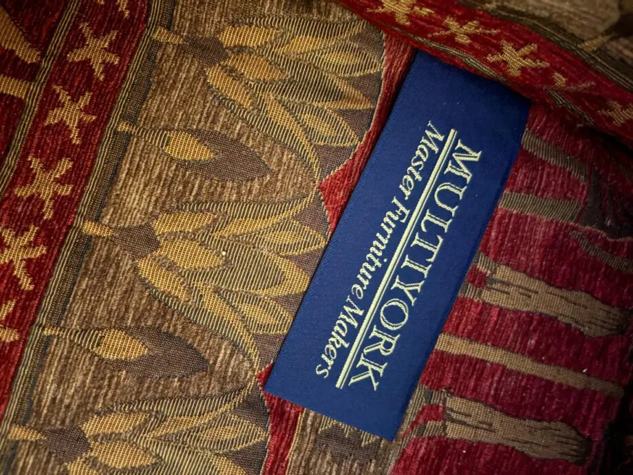 Vintage Tapestry 3-Seater MultiYork Sofa, red & gold design