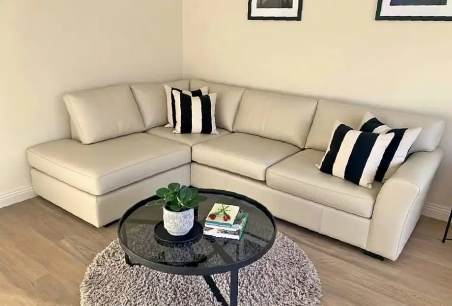 4 Seater Corner Sofa – Deep Seats, Premium Upholstery, UK Delivery Available