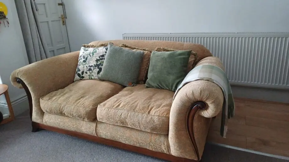 Elegant and Traditional Gold/Green Settees from DFS