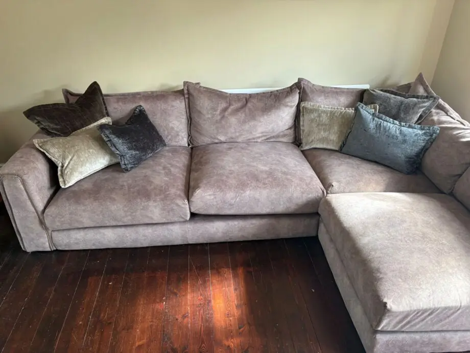 Luxury devine sofa