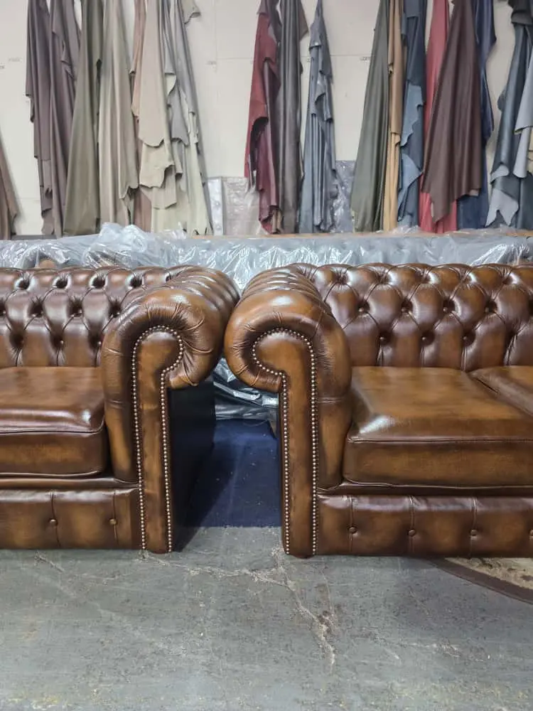 ANTIQUE GOLD LEATHER CHESTERFIELD SOFA SUITE