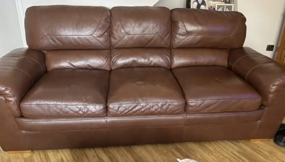 Oak furniture land brown leather