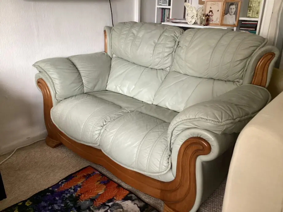 Leather 2seeter sofa and matching arm chair