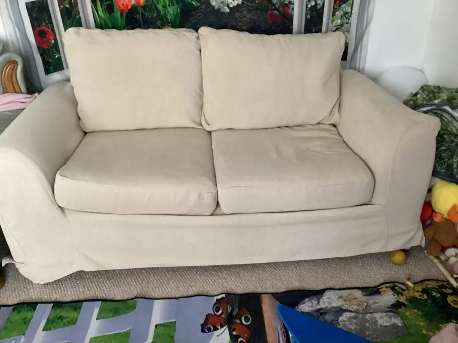 2seeter fabic sofa