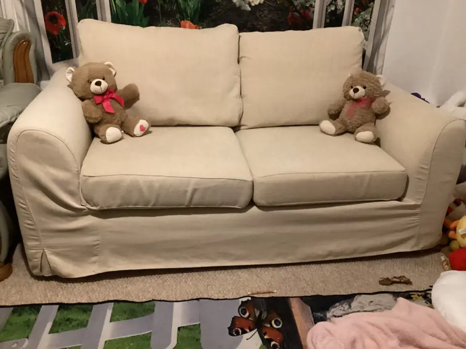 2seeter fabic sofa