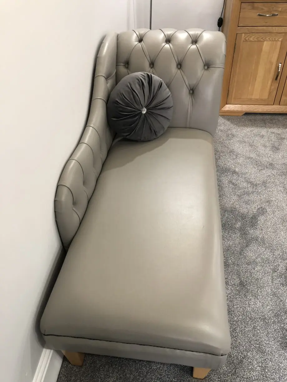 100% Genuine Leather Chaise Longue