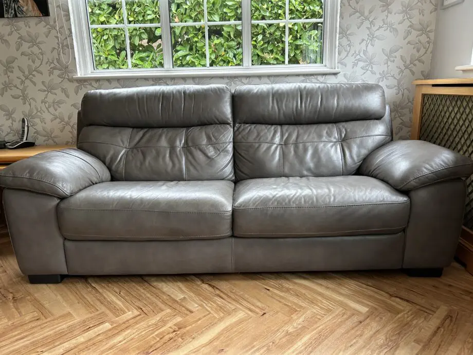 Fishpools Grey Leather Sofas