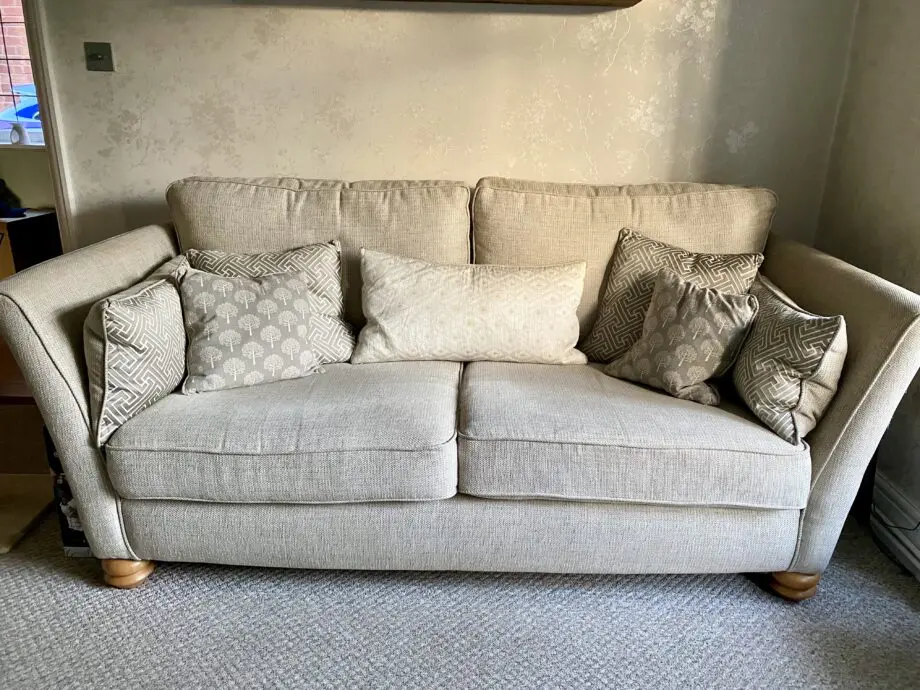 Oakland furniture - Gainsborough in Oatmeal x2